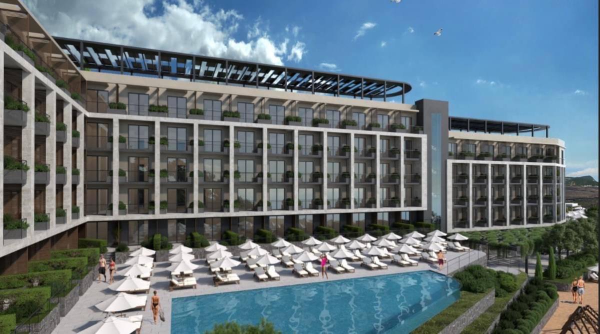Urbanized land for sale, 7642 m2 (GBA: 7900 m2), Budva 4