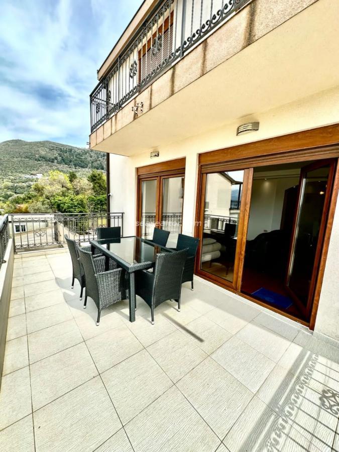 Modern three-story house with sea view in the suburbs of Tivat 22