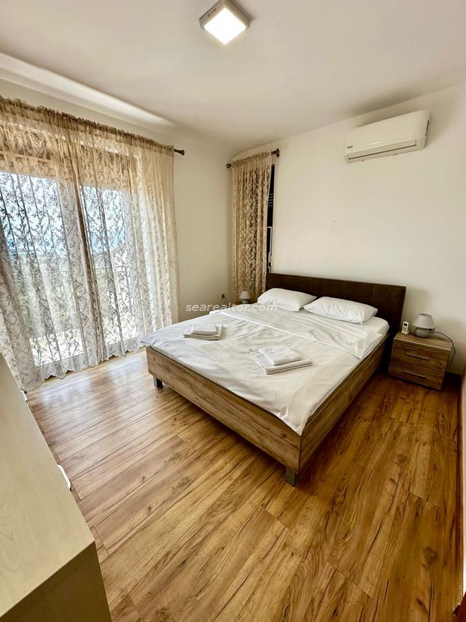 Modern three-story house with sea view in the suburbs of Tivat 32