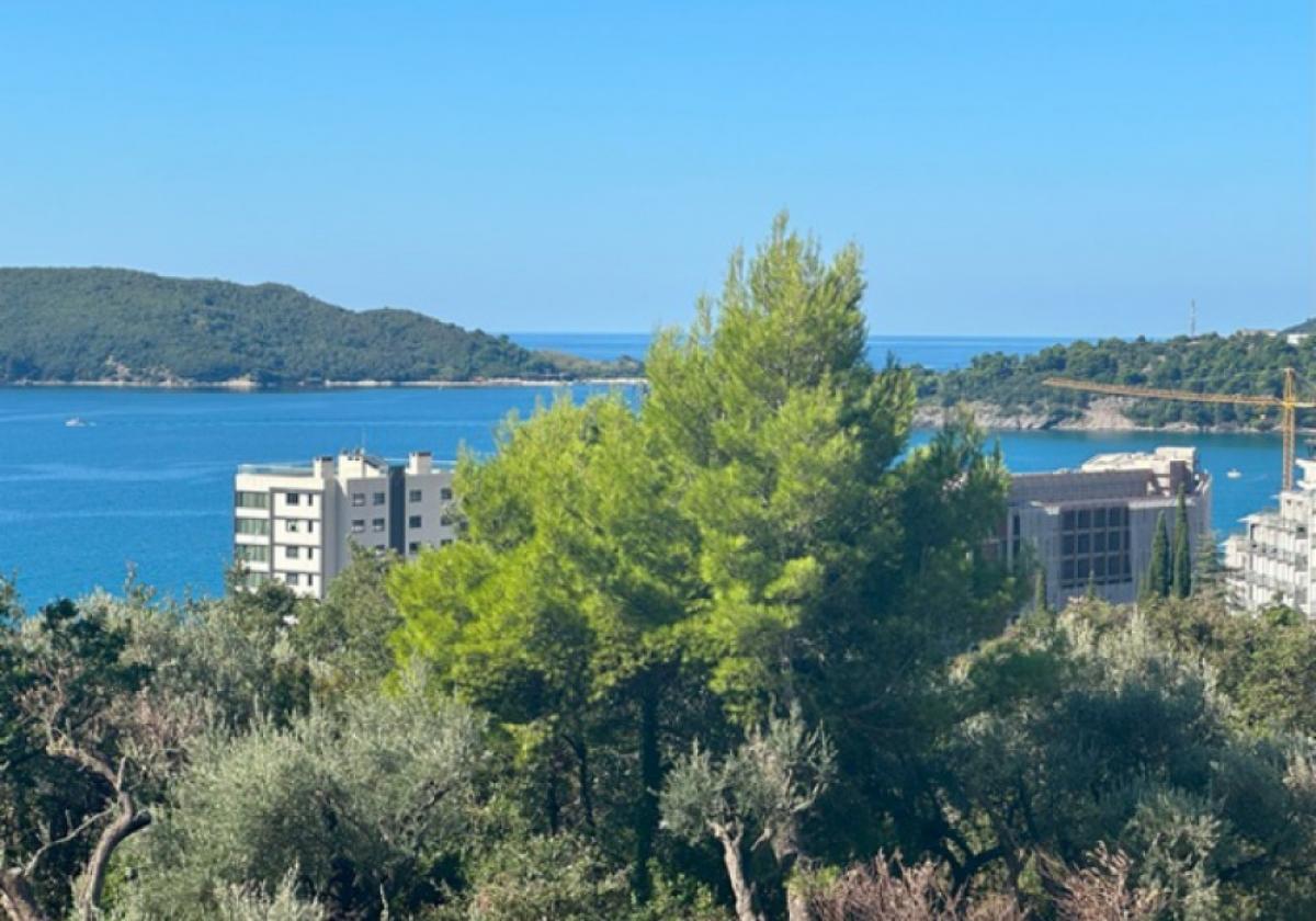 One bedroom apartment 55m2 in Rafailovici 6