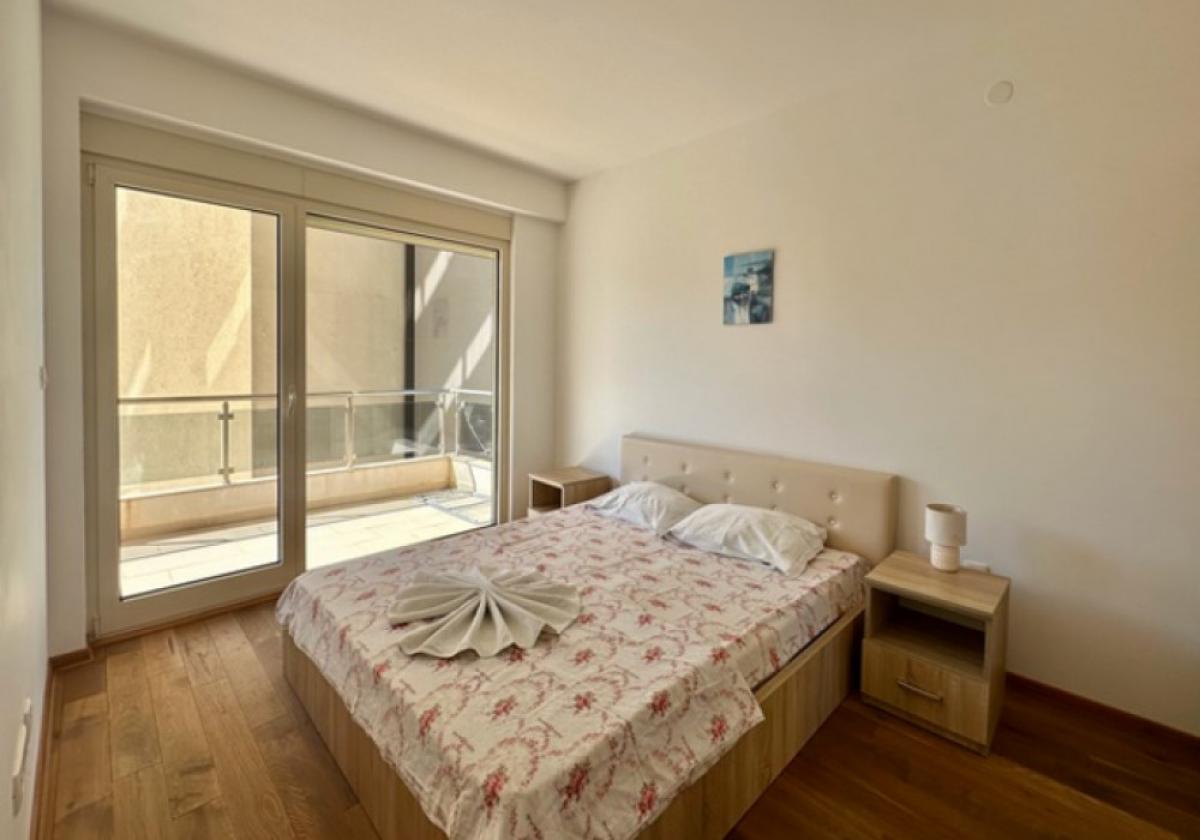 Two bedroom apartment 69m2 in Rafailovici 6