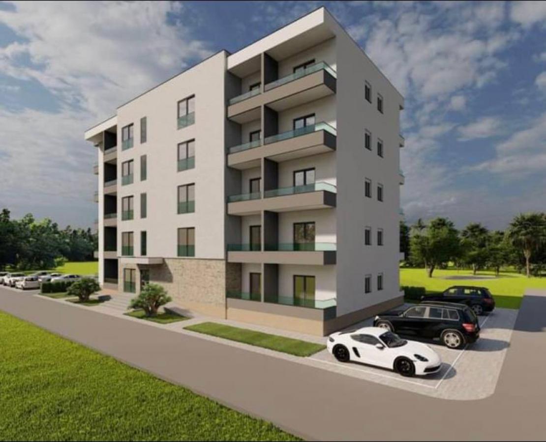 Urbanized land for sale, 2900 m2 (GBA: 3600 m2), Podgorica, Donja Gorica