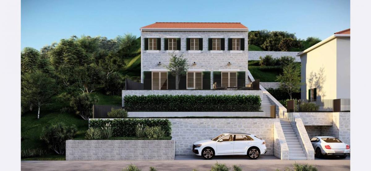 Nekretnina u Tivtu, 1335m² 8