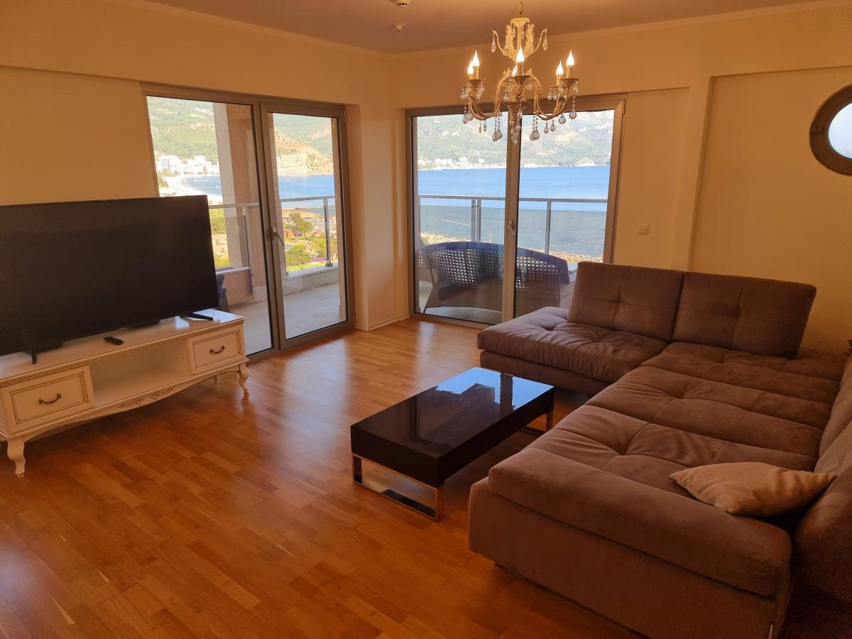 Trosoban stan u Budvi, 134m² 27