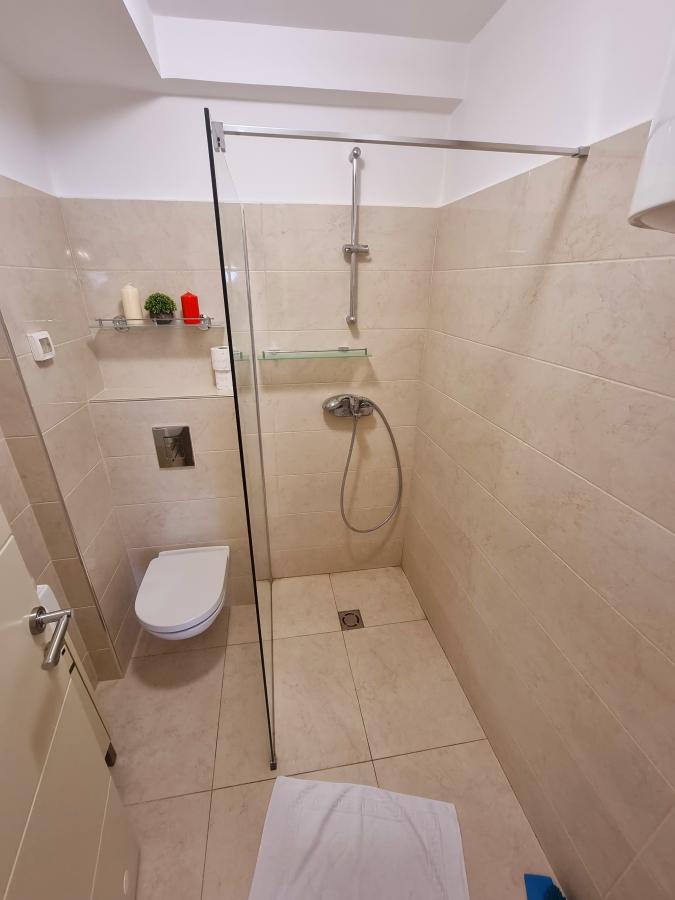 Trosoban stan u Budvi, 134m² 8