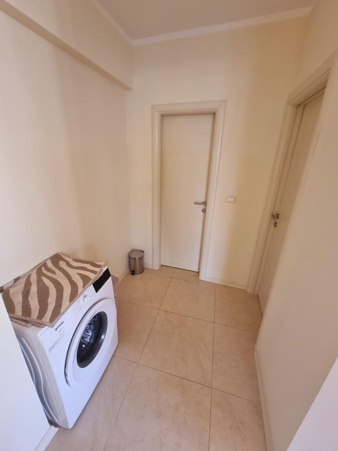 Trosoban stan u Budvi, 134m² 9