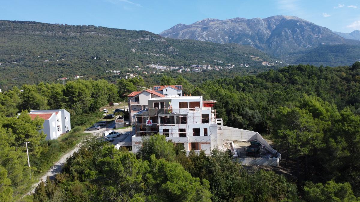 Two-Bedroom Apartment of 90 m2 for Sale in Prime Residence, Tivat 10