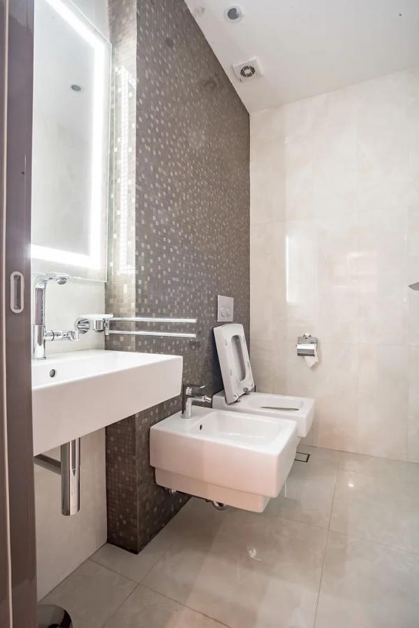 Kuća u Budvi, 364m² 16