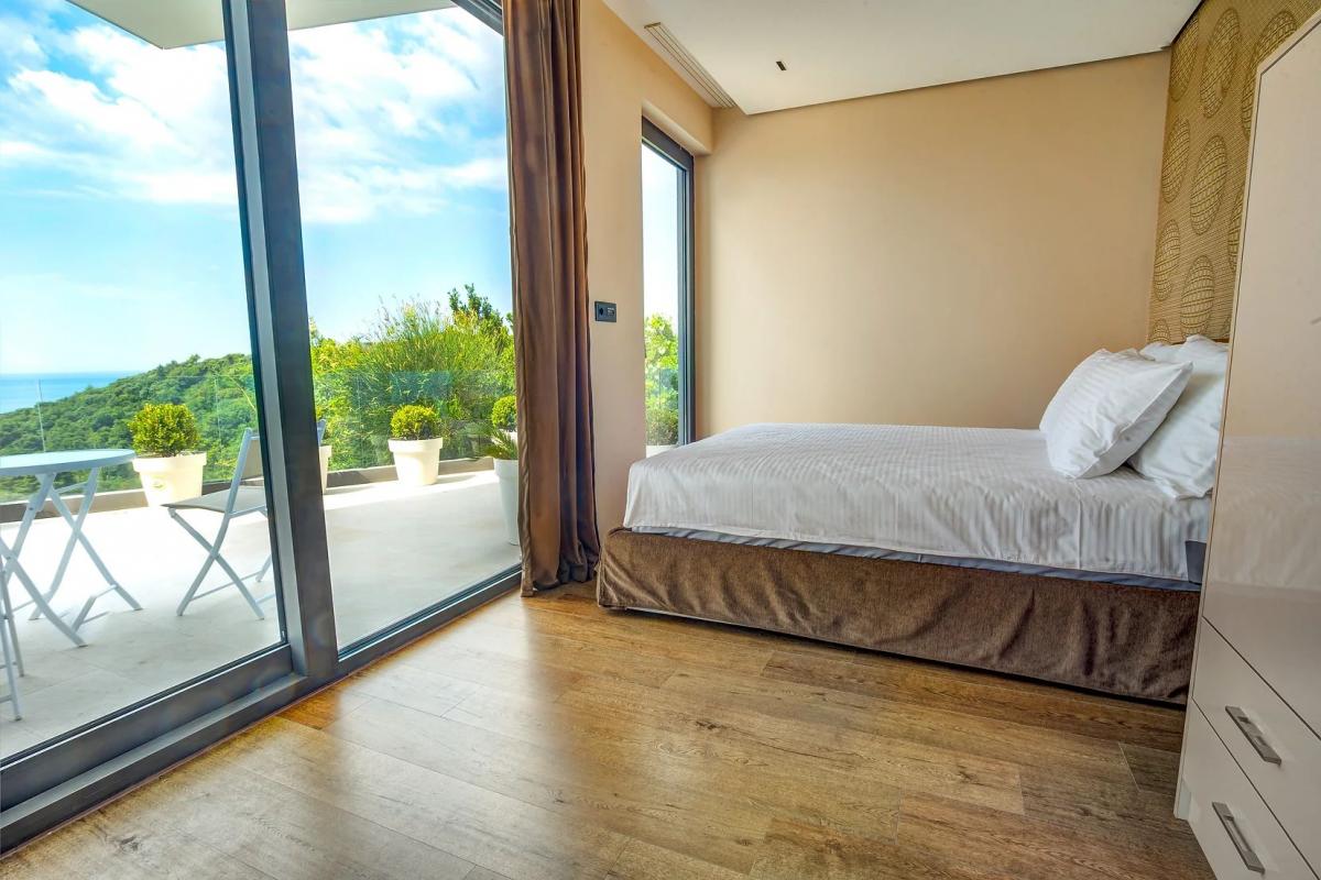Kuća u Budvi, 364m² 3