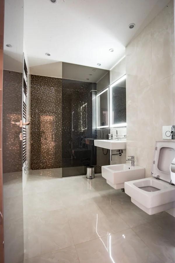 Kuća u Budvi, 364m² 5