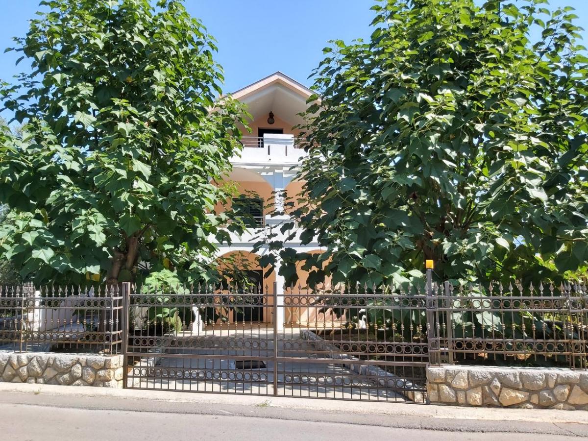 Kuća u Tivtu, 173m²