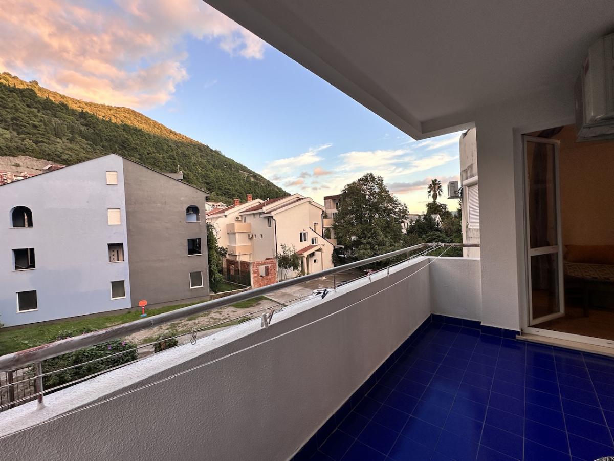 One bedroom apartment 52m2 for sale in Budva 2