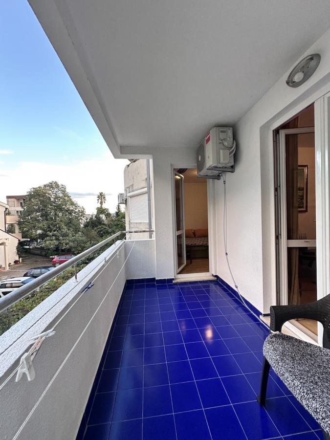 One bedroom apartment 52m2 for sale in Budva 20
