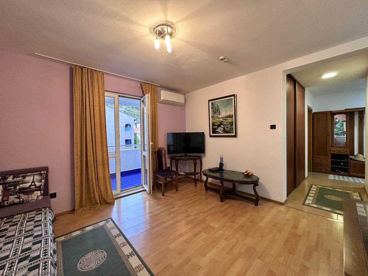 One bedroom apartment 52m2 for sale in Budva 3