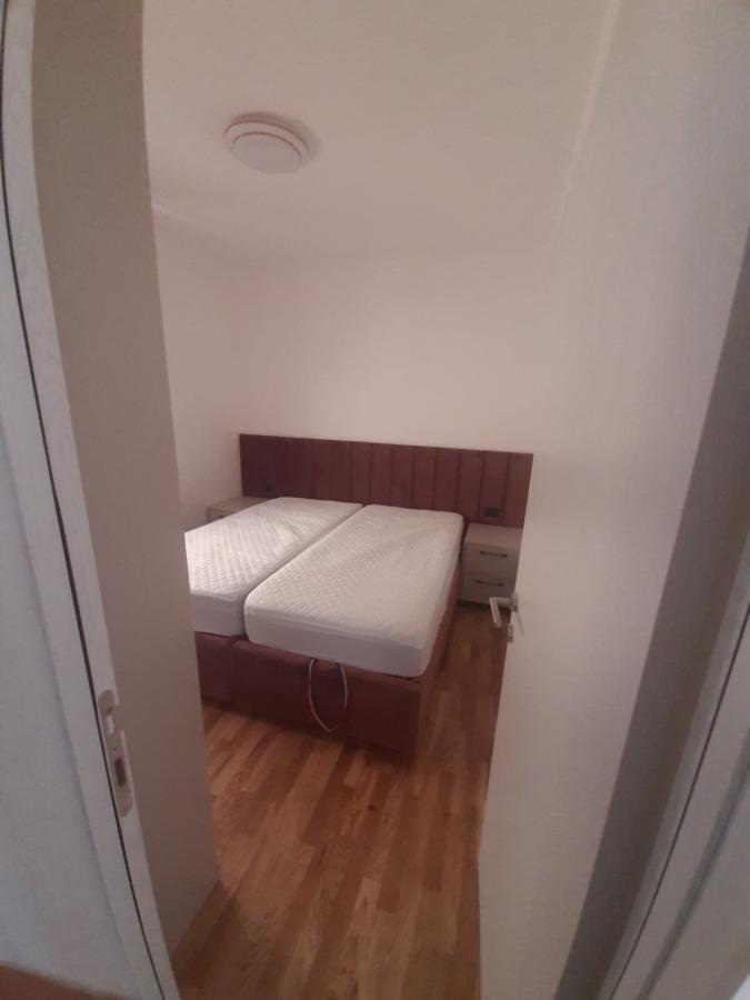 Dvosoban stan u Kotoru, 65m² 12