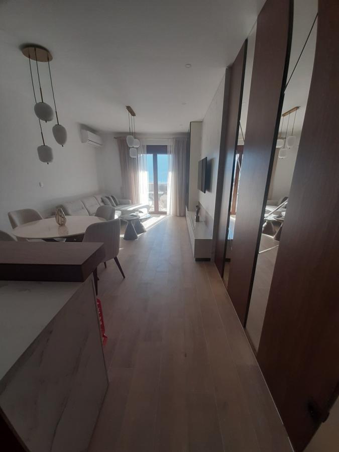Dvosoban stan u Kotoru, 65m² 23