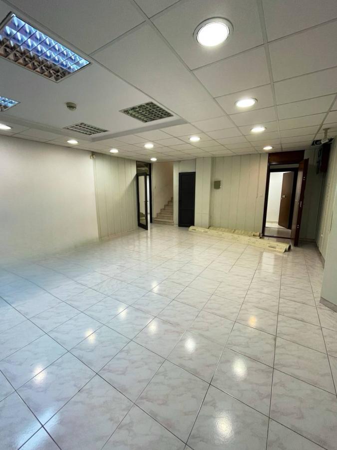 Poslovni prostor u Baru, 171m²