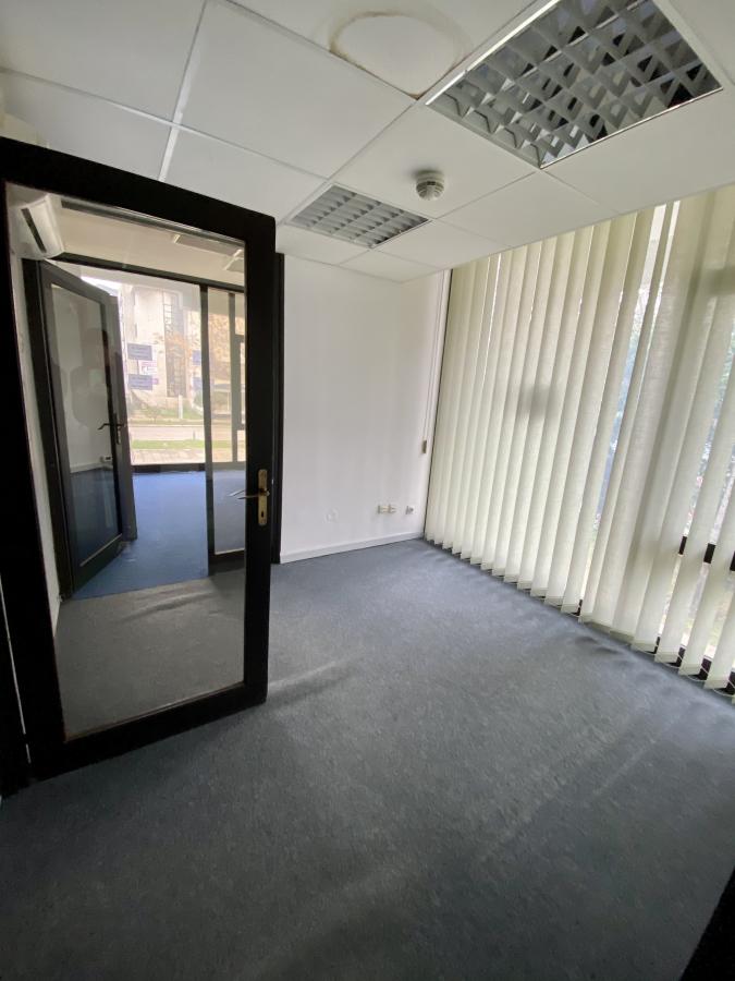 Poslovni prostor u Baru, 171m² 5