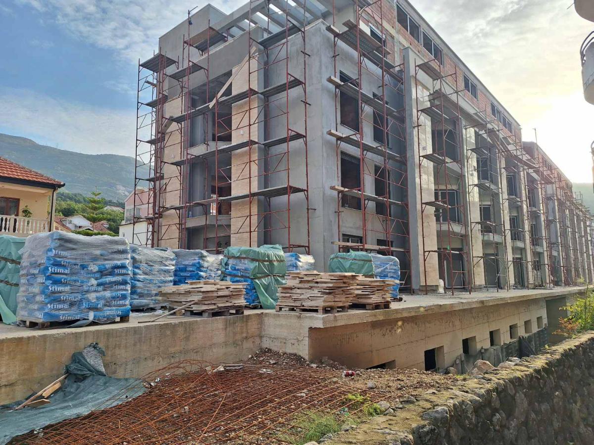 Trosoban stan u Budvi, 84m² 10