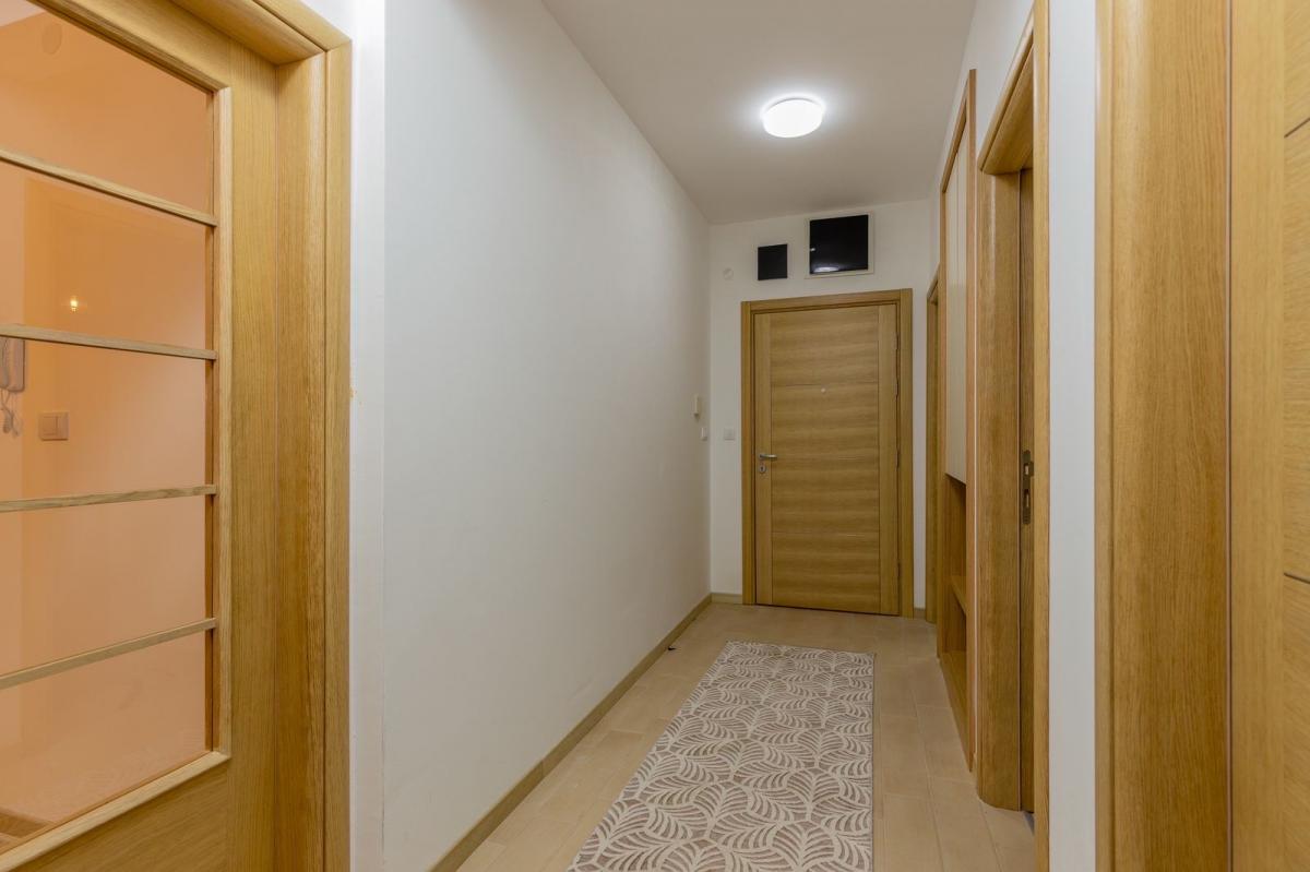 Dvosoban stan u Budvi, 61m² 9