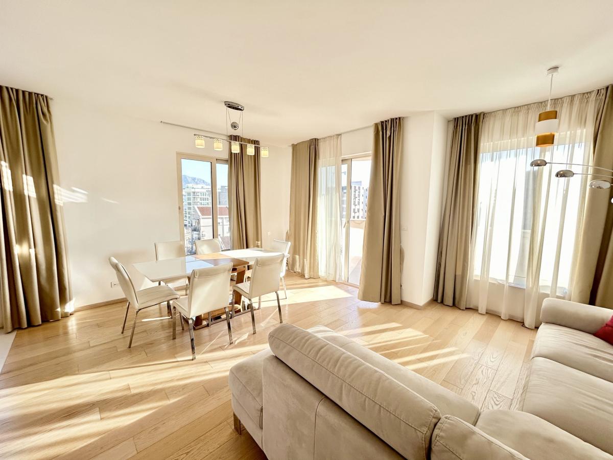 An Exclusive Furnished Two-Bedroom Apartment 71m2 in the Center of Budva 11