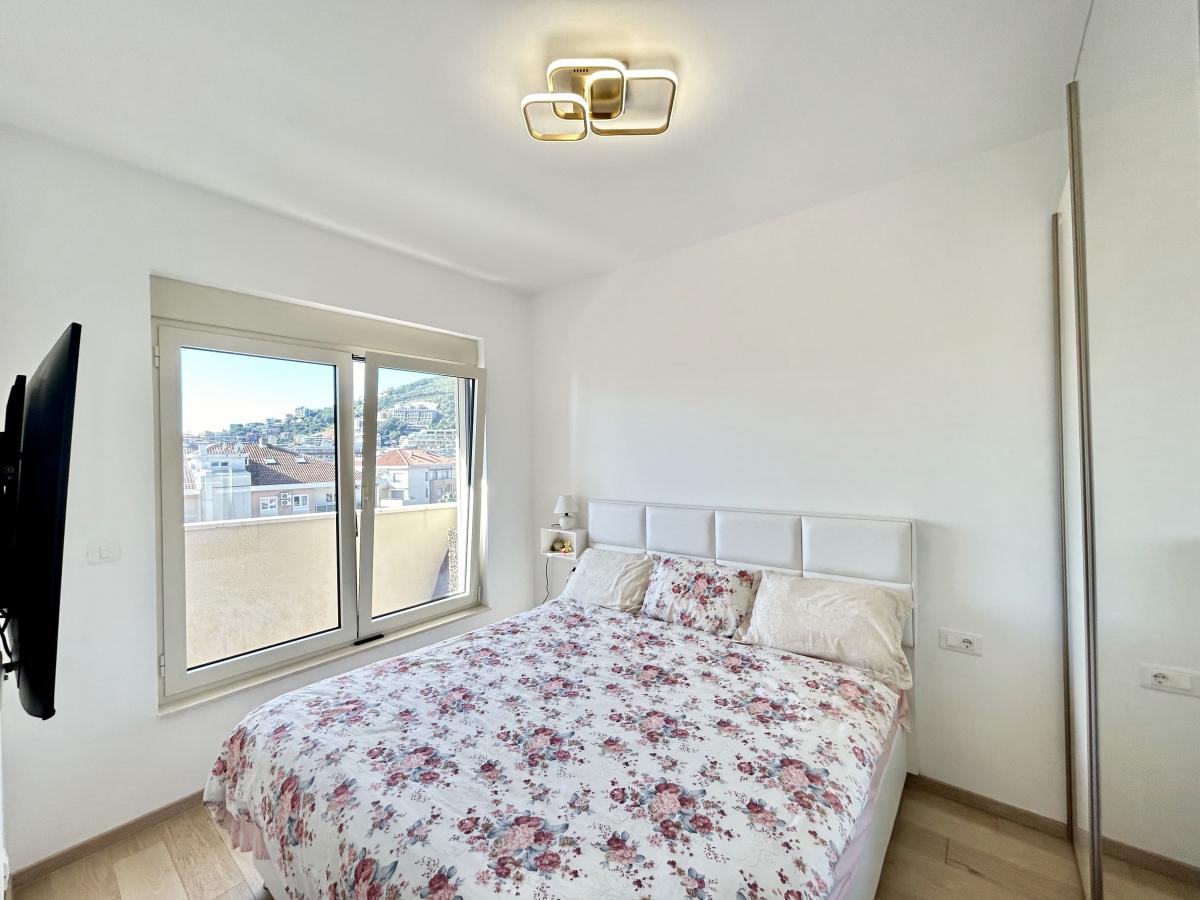 An Exclusive Furnished Two-Bedroom Apartment 71m2 in the Center of Budva 18