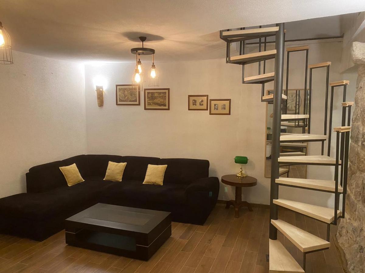 House for long term rent