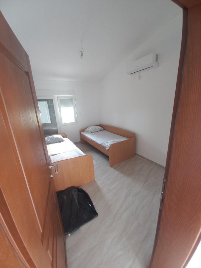 Kuća u Baru, 180m² 3