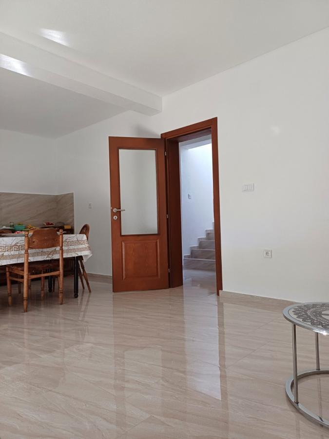 Kuća u Baru, 180m² 4