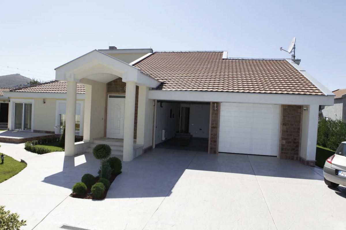 Kuća u Podgorici, 306m²