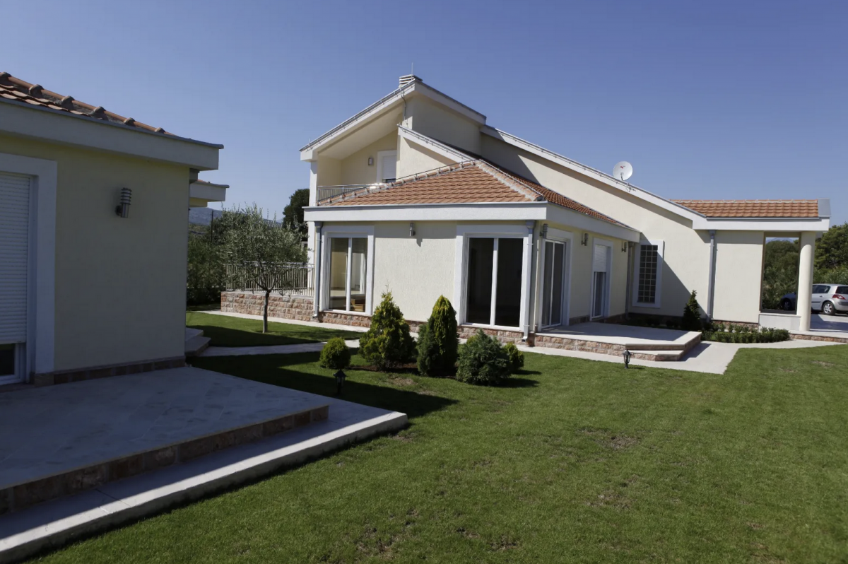 Kuća u Podgorici, 306m² 9