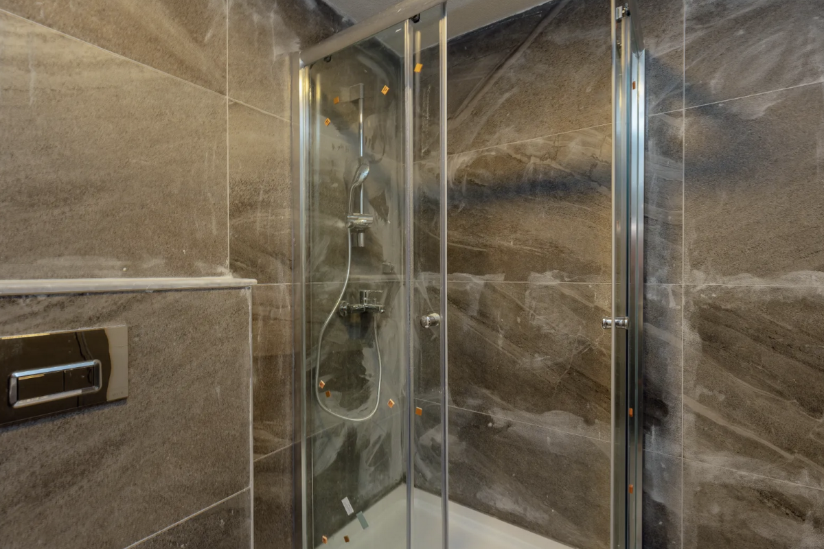 Trosoban stan u Herceg Novom, 120m² 11