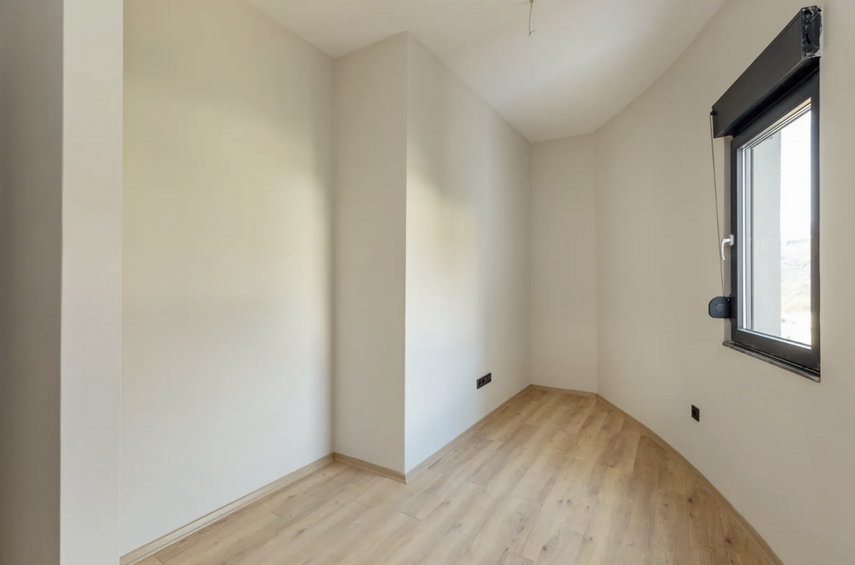 Trosoban stan u Herceg Novom, 120m² 13