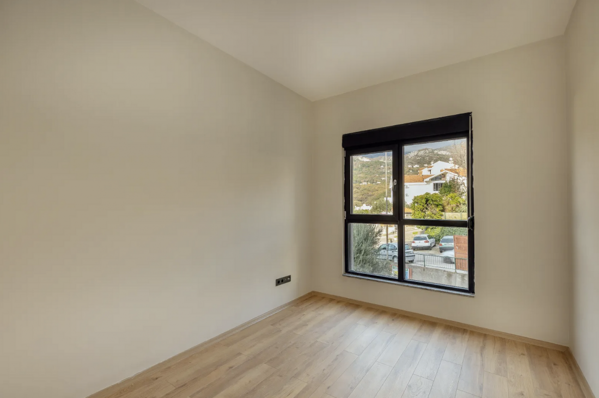 Trosoban stan u Herceg Novom, 120m² 15