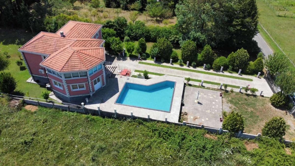 Kuća u Danilovgrad, 350m² 2