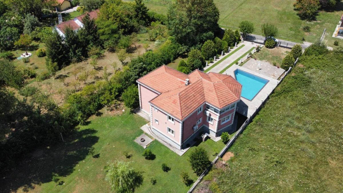 Kuća u Danilovgrad, 350m² 4