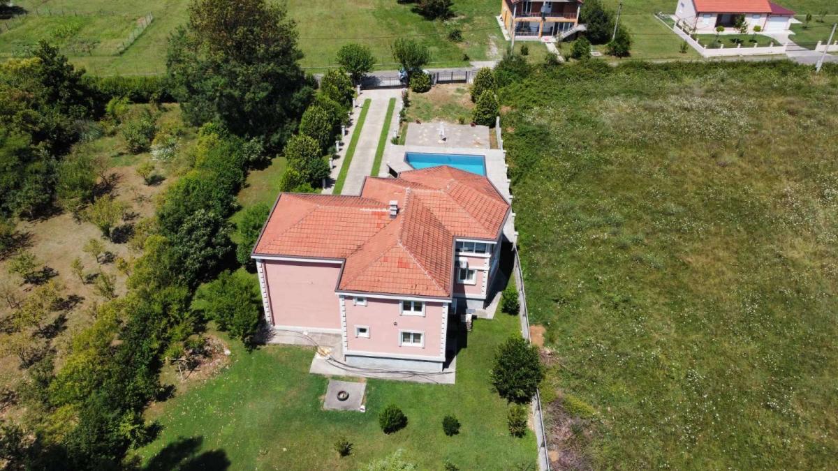 Kuća u Danilovgrad, 350m² 5