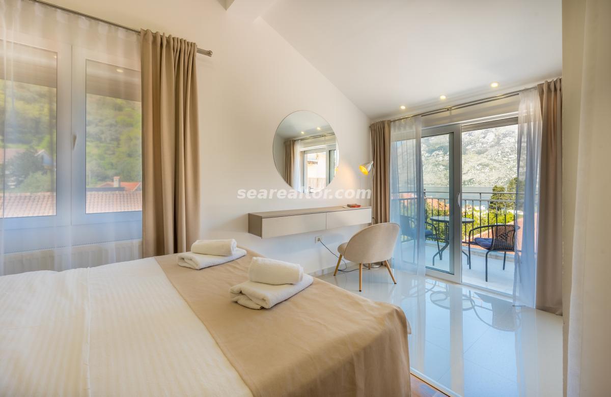 Moderna vila sa bazenom u Stolivu, Kotor 14