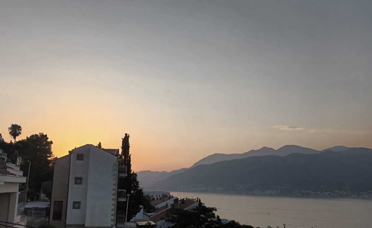 Family House for Sale 168m2, Krašići, 150m from the Sea, Panoramic Bay View 20