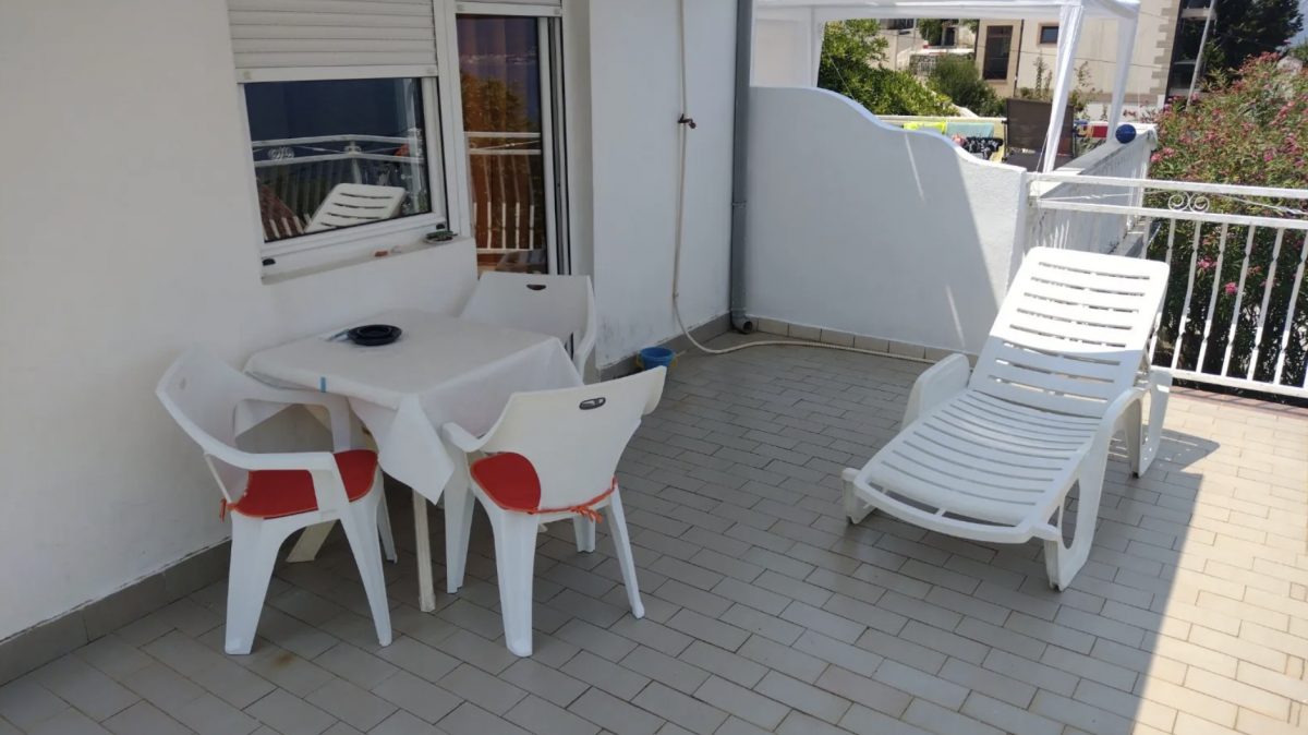 Family House for Sale 168m2, Krašići, 150m from the Sea, Panoramic Bay View 7