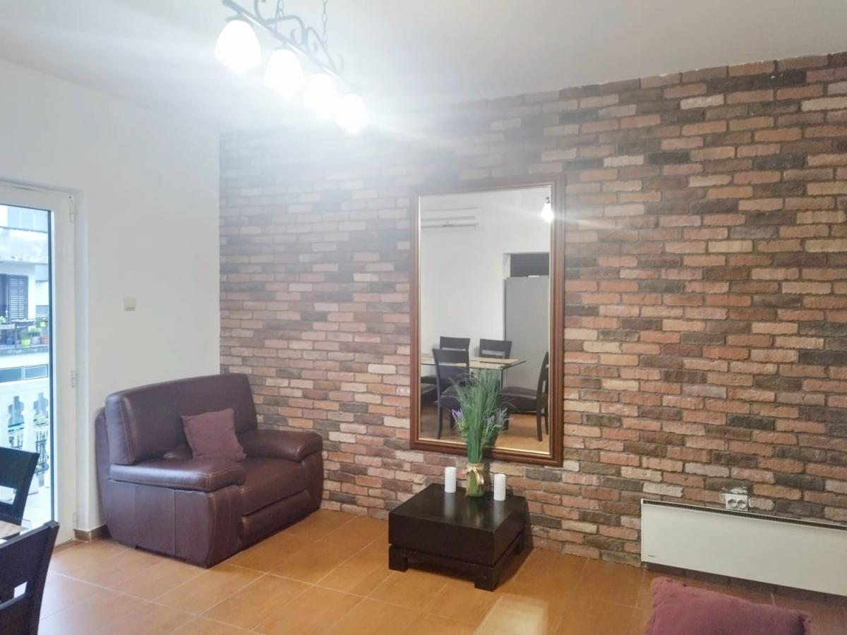 Trosoban stan u Tivtu, 84m² 6