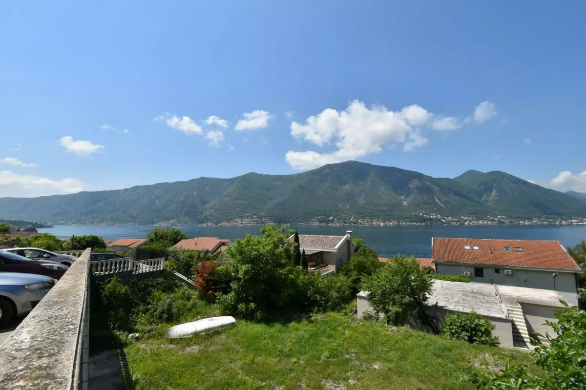 Building plot with excellent view in Dobrota near the sea 4