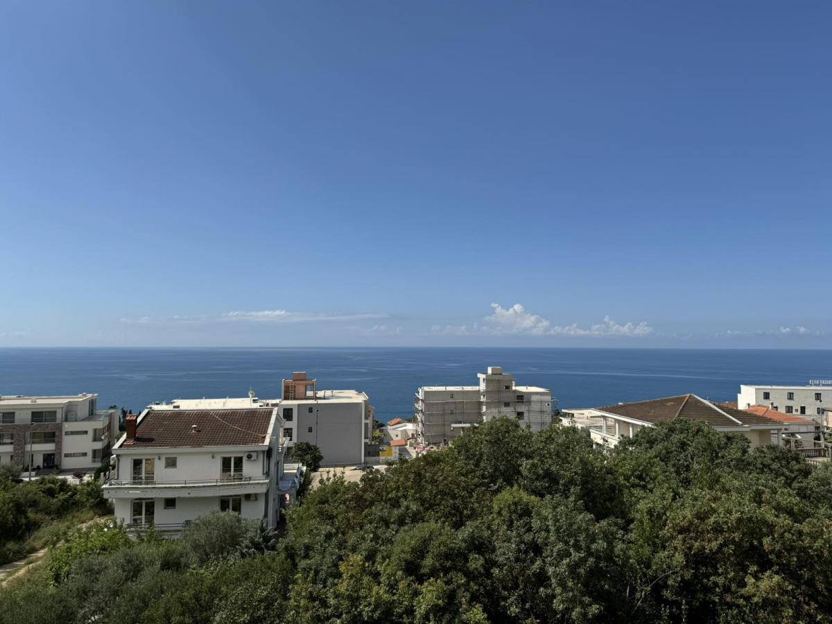 One-Bedroom Apartment 51 m2, Ulcinj, Pinješ, Sea View