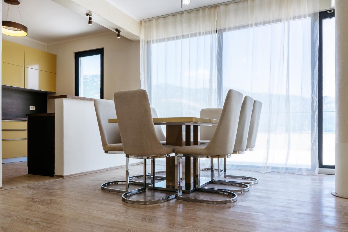 Trosoban stan u Budvi, 234m² 15
