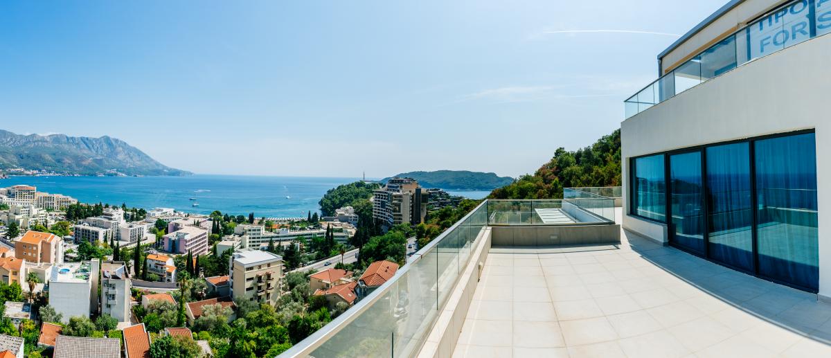Trosoban stan u Budvi, 234m² 3