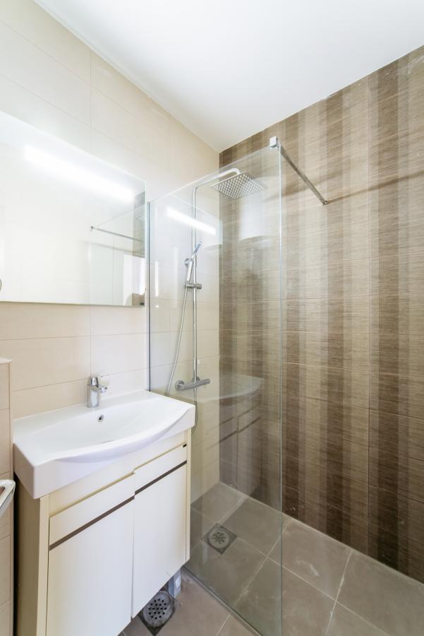 Trosoban stan u Budvi, 234m² 25