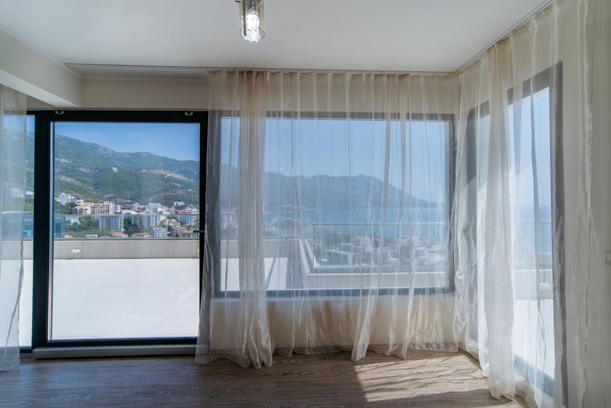 Trosoban stan u Budvi, 234m² 41