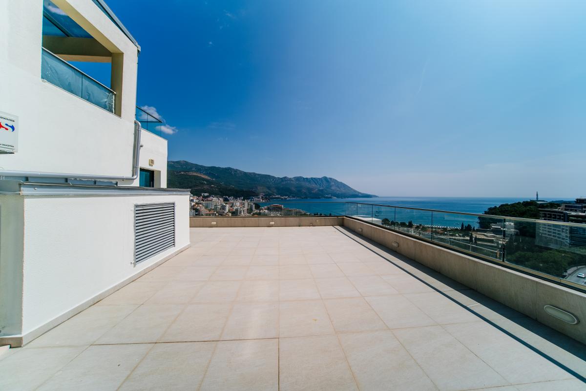 Trosoban stan u Budvi, 234m² 45