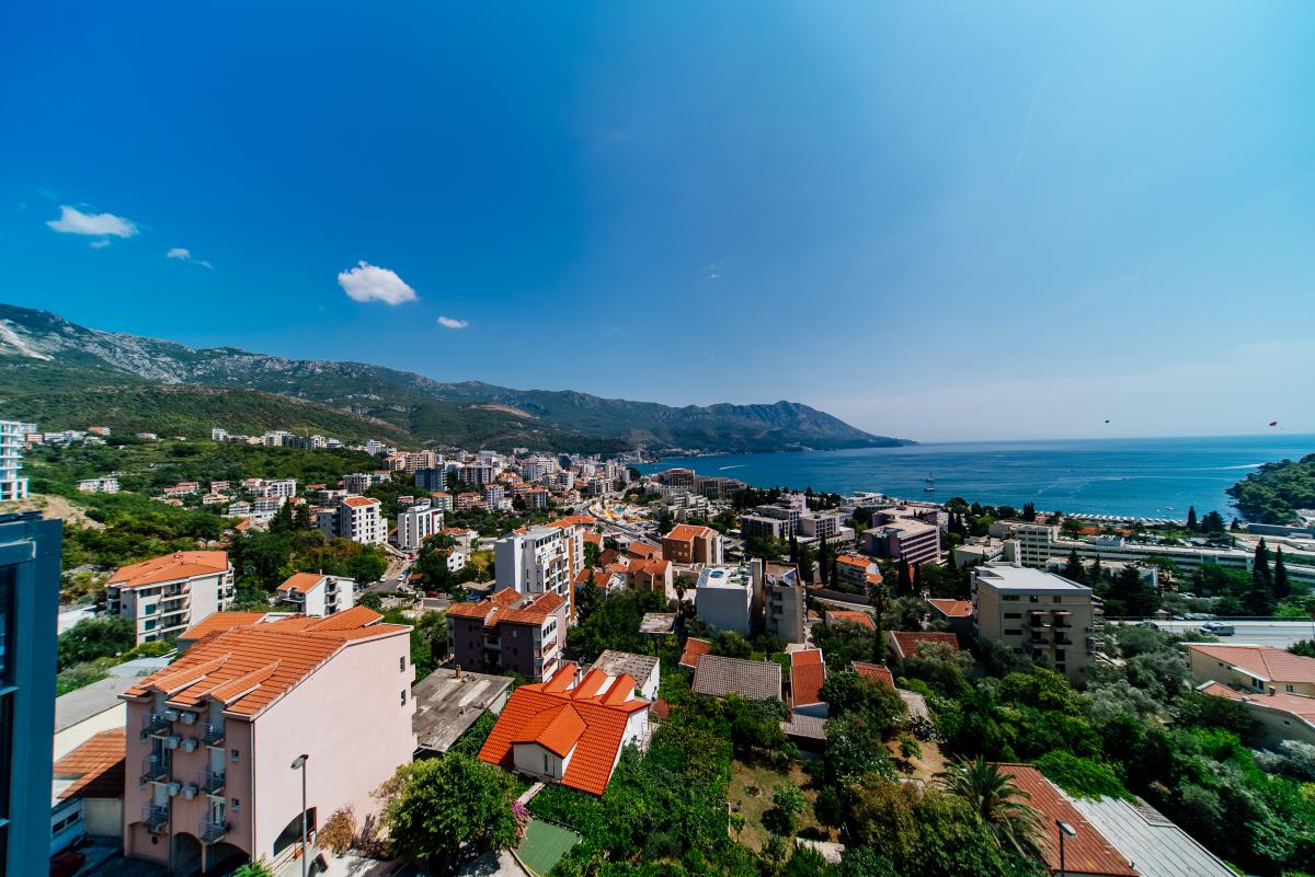 Trosoban stan u Budvi, 234m² 46