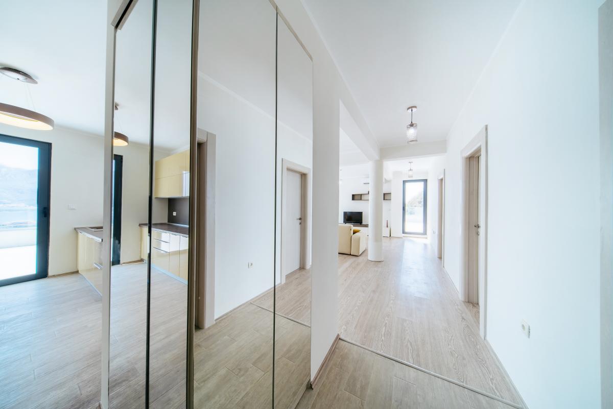 Trosoban stan u Budvi, 234m² 56